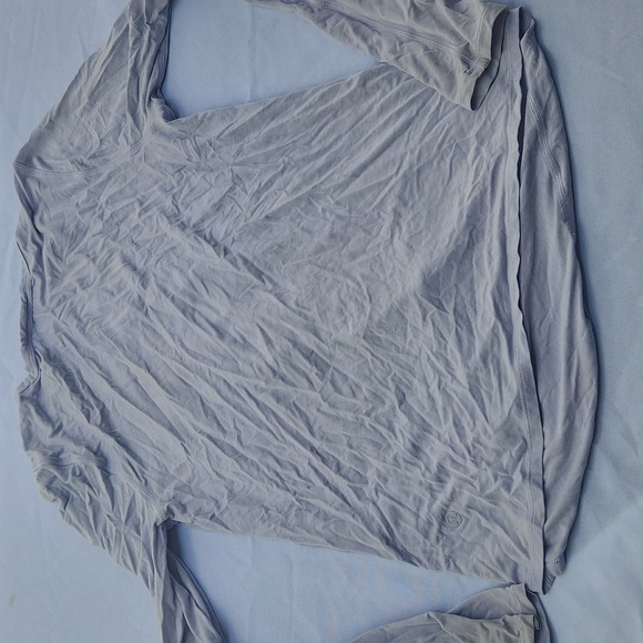 Lululemon Light Gray Women's Top - Picture 4 of 6